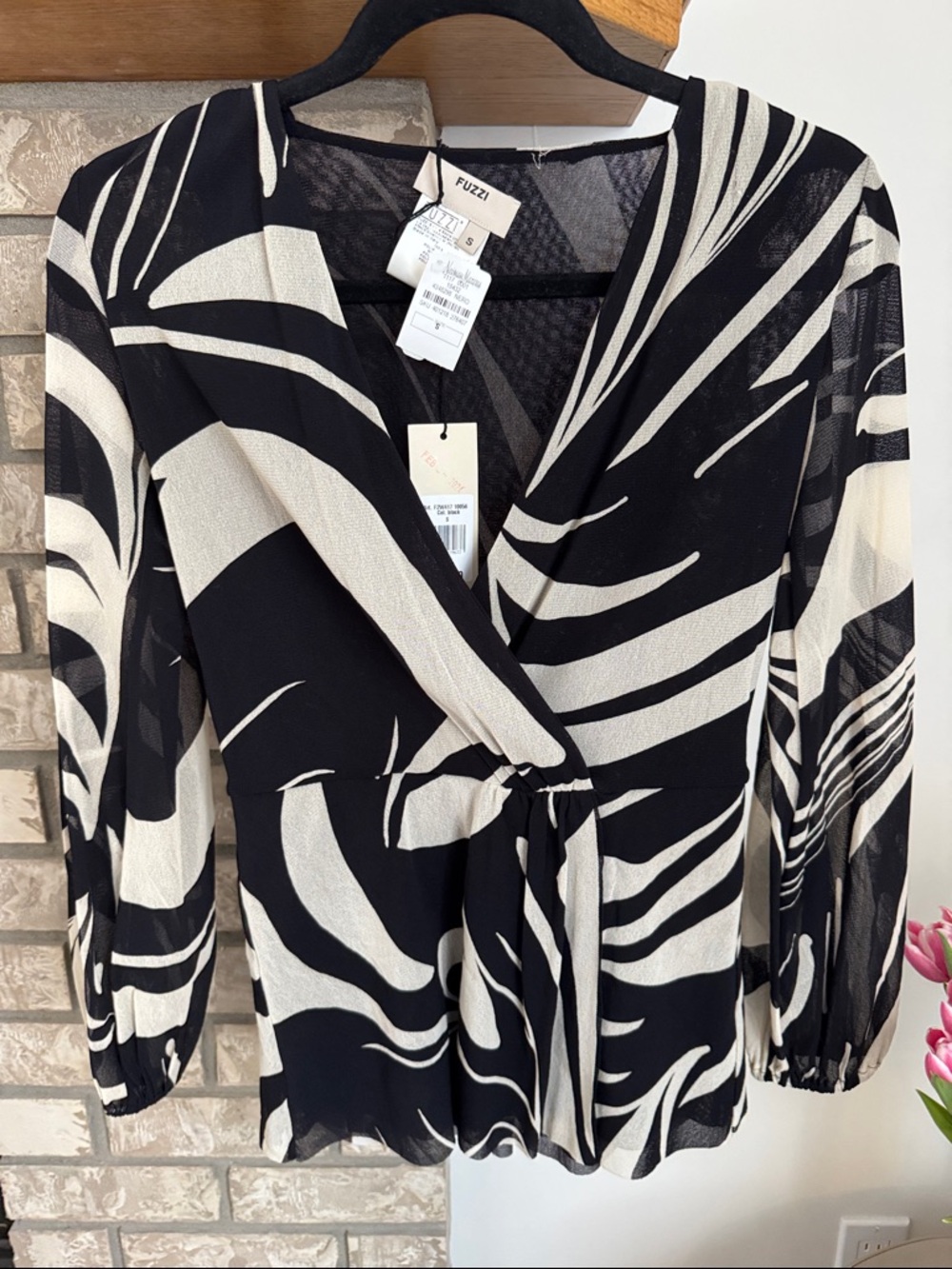 FUZZI Made in Italy Sheer Blouse